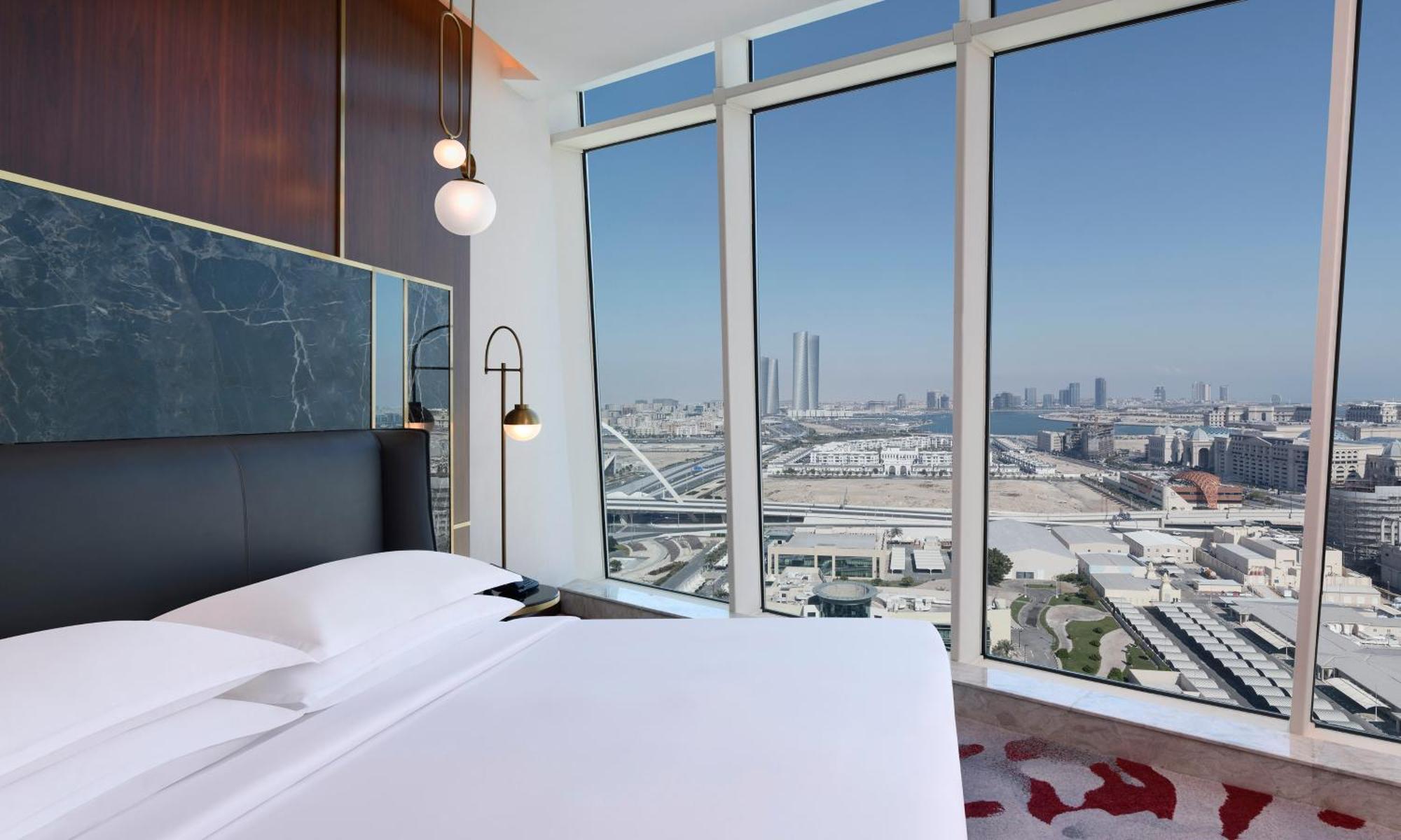 Velero Hotel Doha Lusail Eksteriør billede A bedroom at the hotel