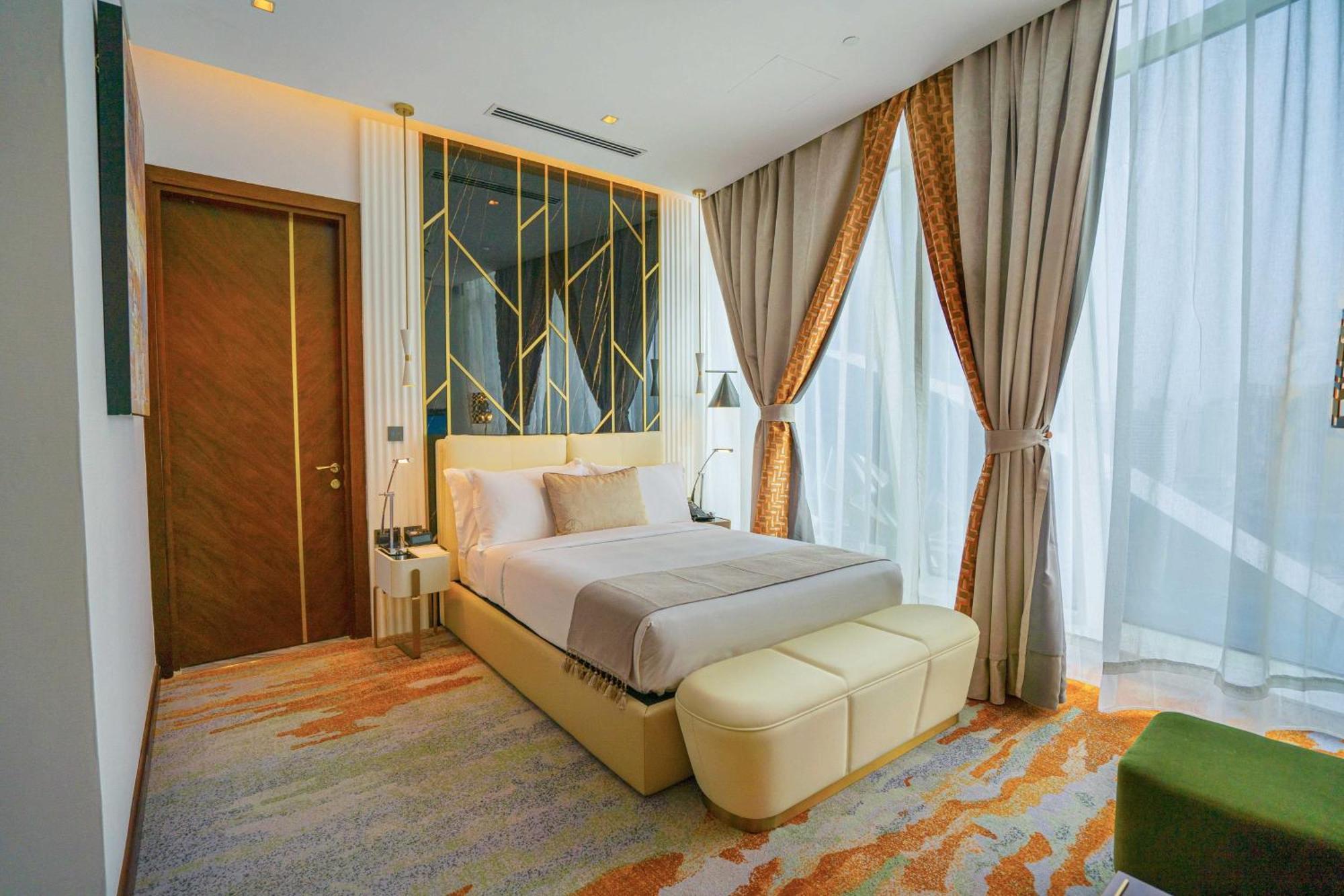 Velero Hotel Doha Lusail Eksteriør billede A bedroom at the hotel