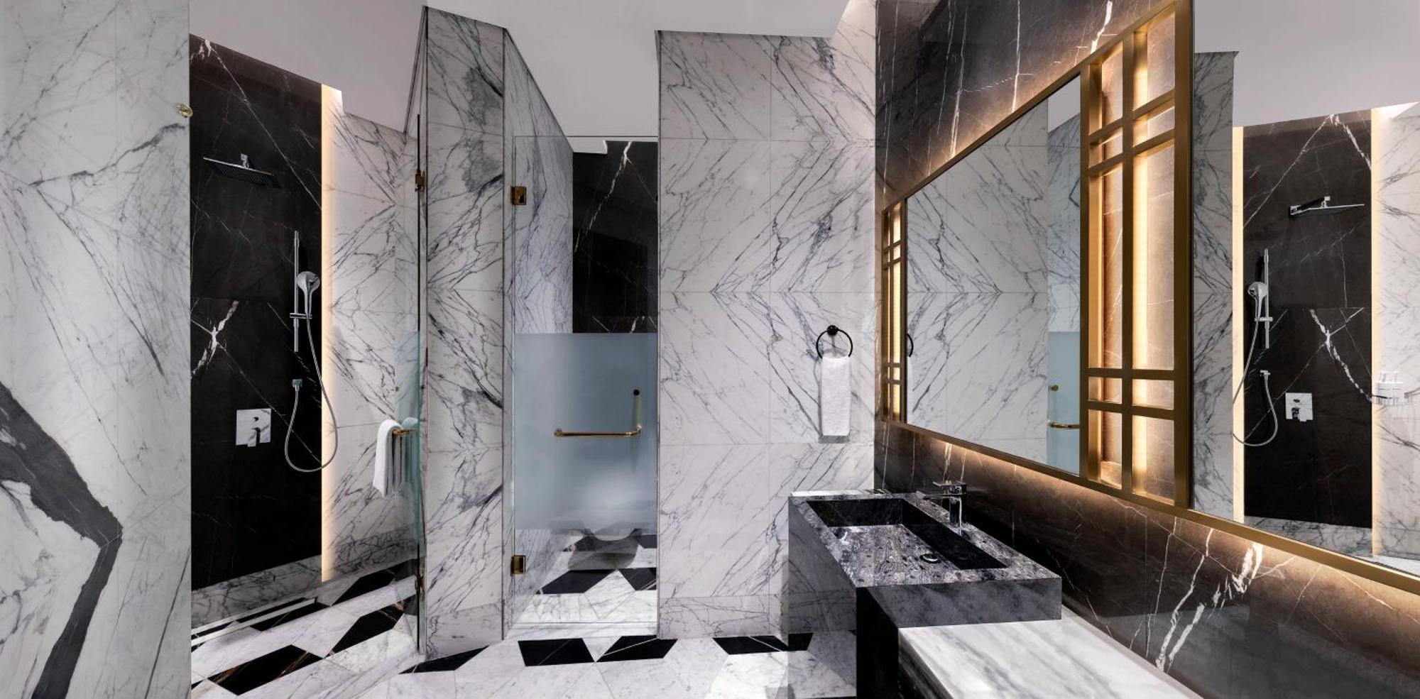 Velero Hotel Doha Lusail Eksteriør billede Bathroom
